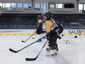 161009_international_girls_ice_hockey_weekend_dec_salzburg_eagles-09-1