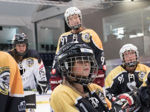 161009_international_girls_ice_hockey_weekend_dec_salzburg_eagles-15-1