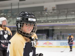 161009_international_girls_ice_hockey_weekend_dec_salzburg_eagles-13-1